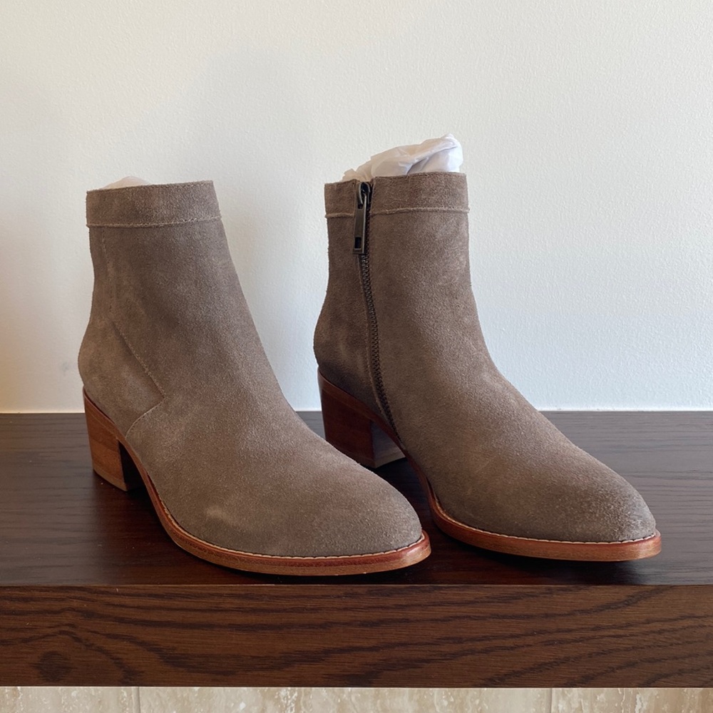 New in Box Liebeskind Suede Boots size 37 EUR / 7 US